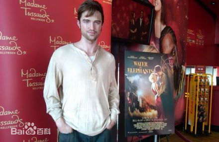 罗伯特·帕丁森(Robert Pattinson)Rob蜡像壁纸壁纸