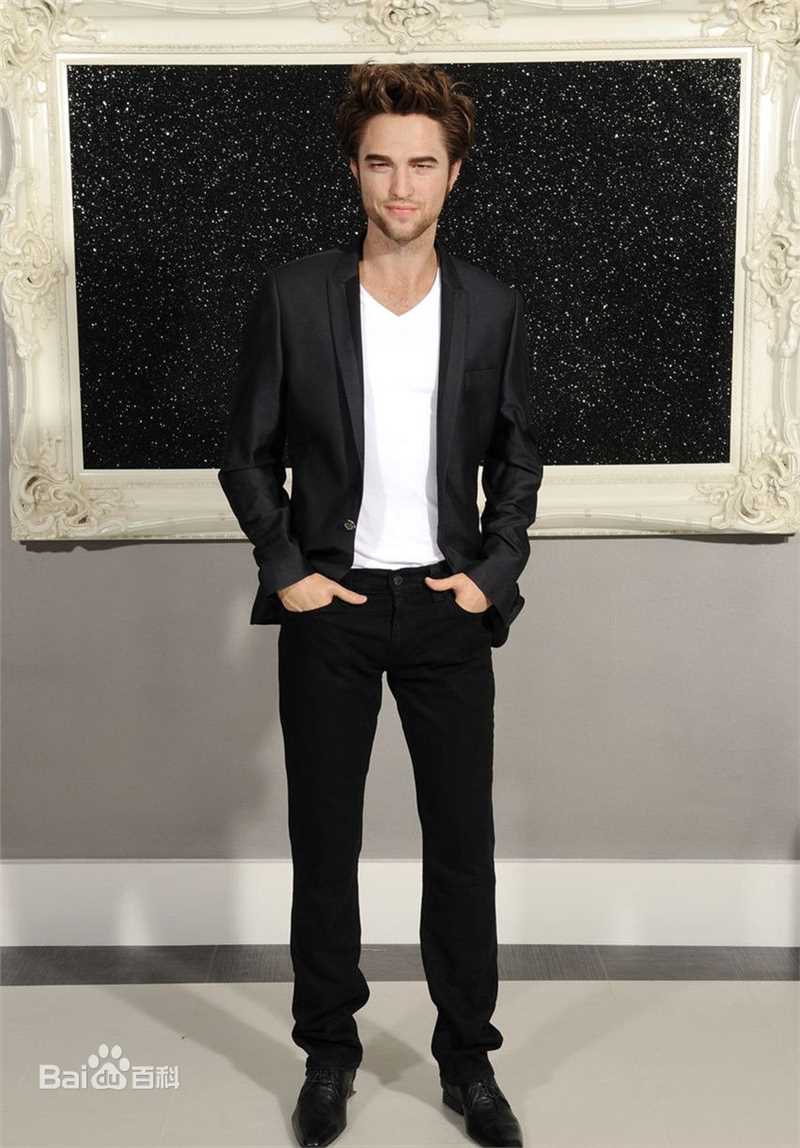 罗伯特·帕丁森(Robert Pattinson)Rob蜡像壁纸壁纸