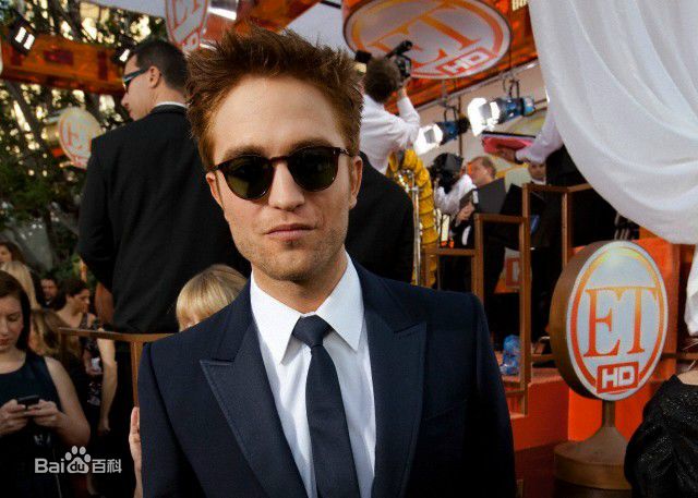 罗伯特·帕丁森(Robert Pattinson)罗伯特出席活动前后照片