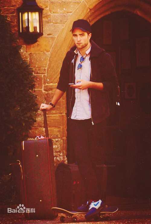 罗伯特·帕丁森(Robert Pattinson)Rob的美丽瞬间性感图片图集