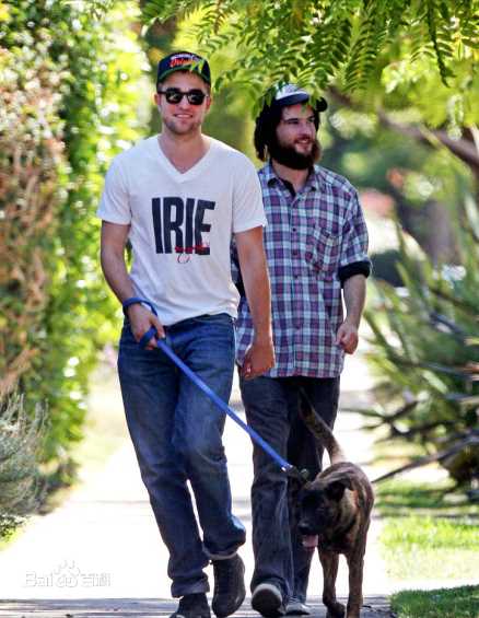 罗伯特·帕丁森(Robert Pattinson)慈善相关图集生活照相册