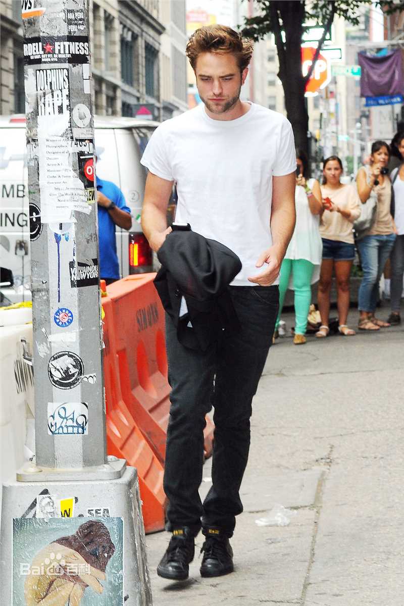 最新罗伯特·帕丁森(Robert Pattinson)精彩图册