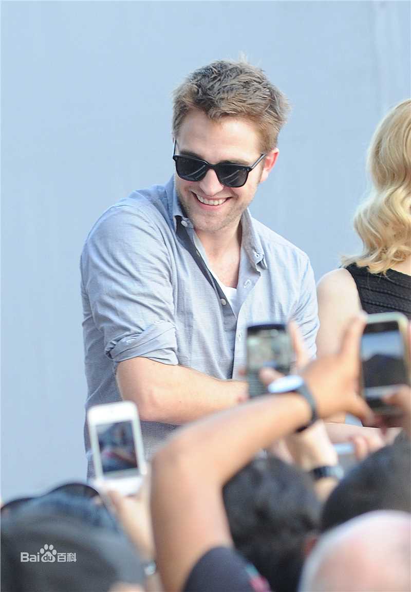高清罗伯特·帕丁森(Robert Pattinson)精彩图册