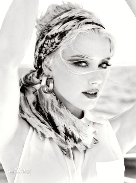 艾梅柏·希尔德(Amber Heard)高清图集