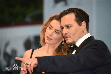 艾梅柏·希尔德(Amber Heard)和约翰尼·德普壁纸壁纸