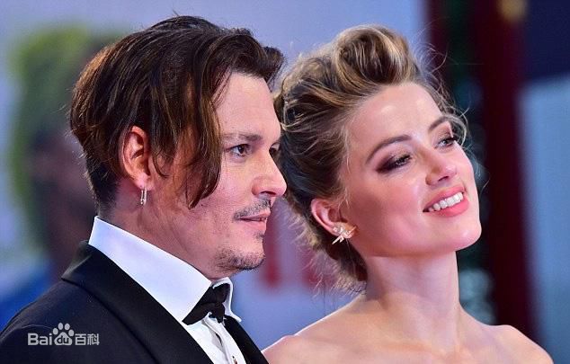 艾梅柏·希尔德(Amber Heard)和约翰尼·德普壁纸壁纸