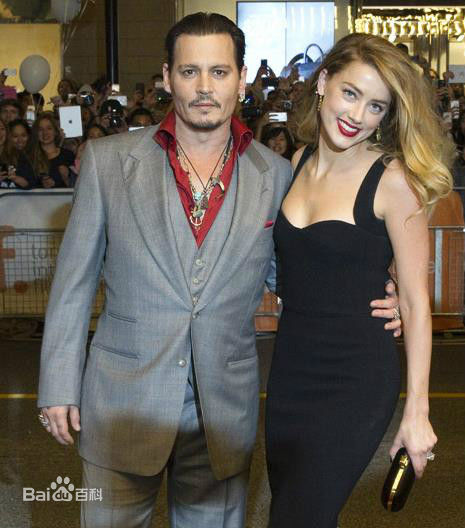 艾梅柏·希尔德(Amber Heard)和约翰尼·德普壁纸壁纸