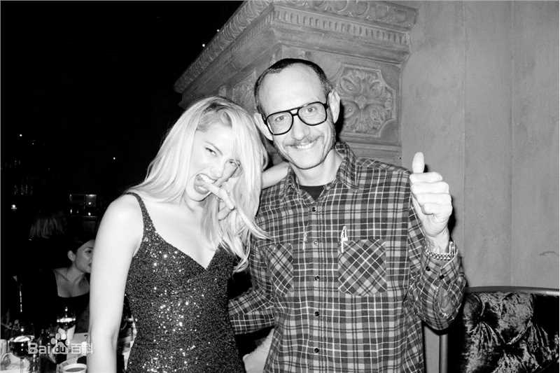 高清艾梅柏·希尔德(Amber Heard)精彩图册