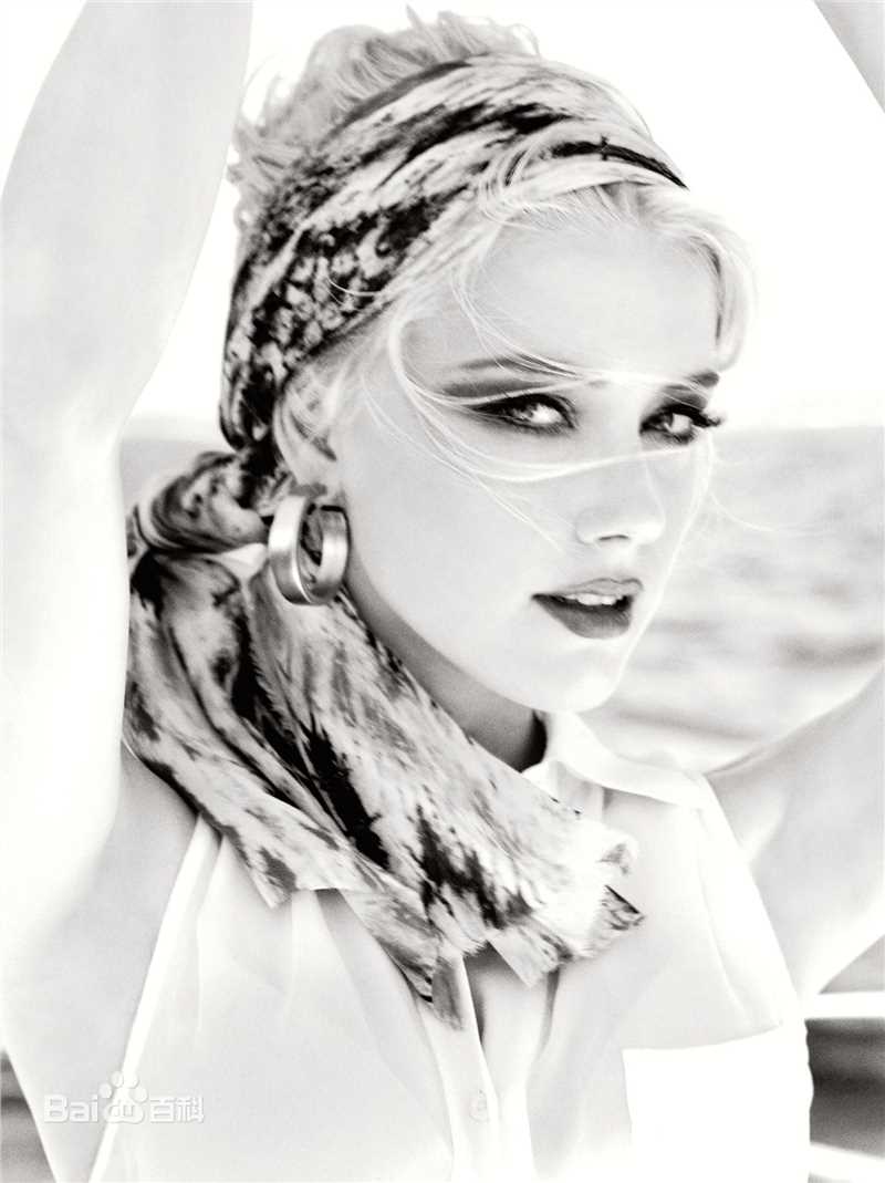 高清艾梅柏·希尔德(Amber Heard)精彩图册