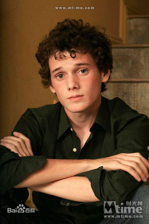 最新安东·尤金(Anton Yelchin)壁纸