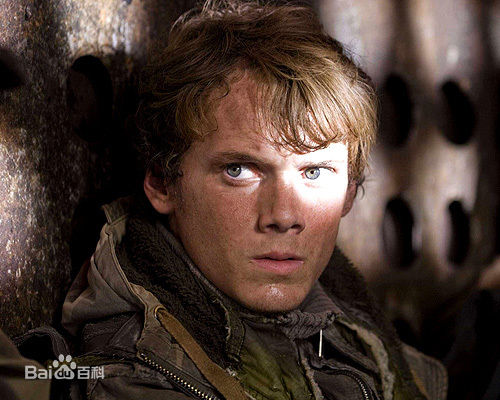 最新安东·尤金(Anton Yelchin)壁纸