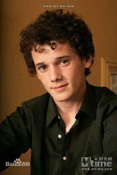 最新安东·尤金(Anton Yelchin)壁纸