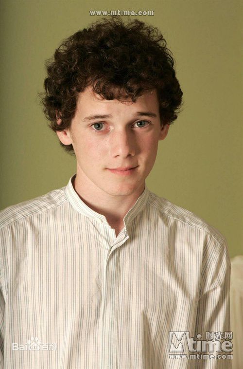 最新安东·尤金(Anton Yelchin)壁纸