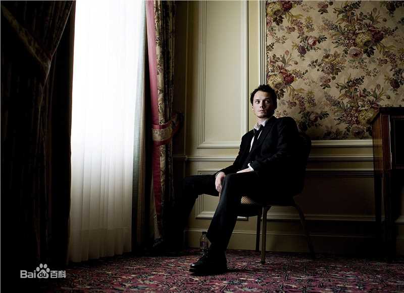 精选安东·尤金(Anton Yelchin)精彩图册