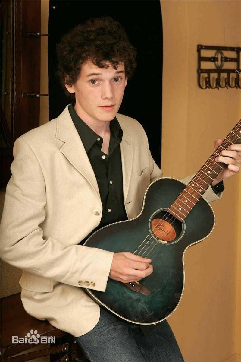 精选安东·尤金(Anton Yelchin)精彩图册