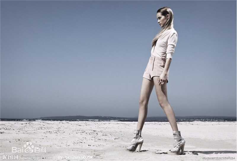 最新伊莎贝尔·卢卡斯(Isabel Lucas)性感图片