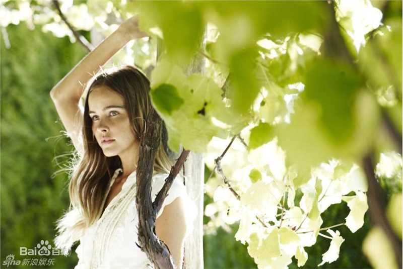 最新伊莎贝尔·卢卡斯(Isabel Lucas)性感图片