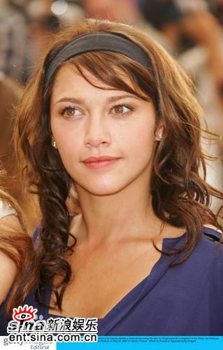 艾玛·德考尼斯(Emma de Caunes)个人照片生活照