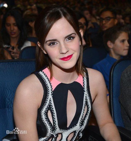 艾玛·德考尼斯(Emma de Caunes)个人照片生活照