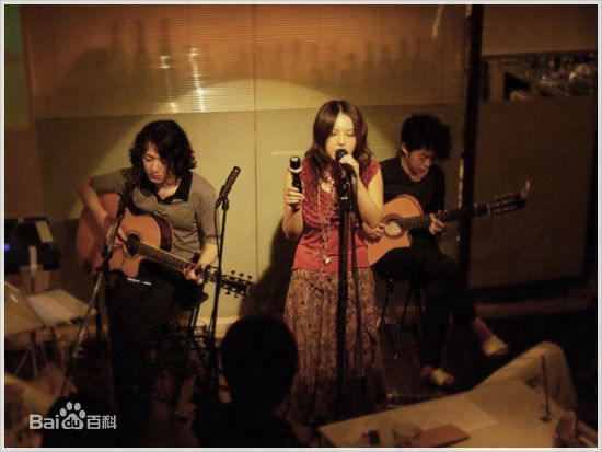 高清艾玛·德考尼斯(Emma de Caunes)图片