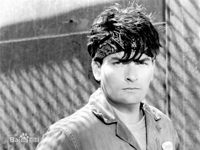 最全查理·辛(Charlie Sheen)精彩图册