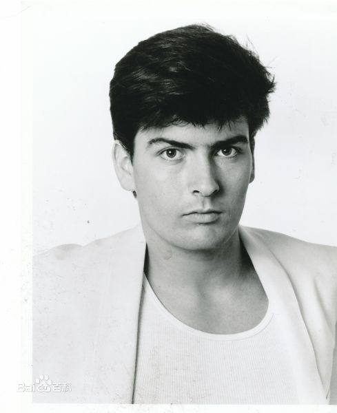 最全查理·辛(Charlie Sheen)精彩图册