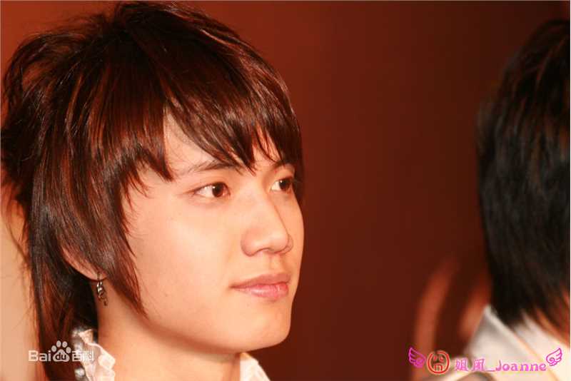 金恩圣(英文：Tanas 韩文：)-EP新闻发布会性感图片图集