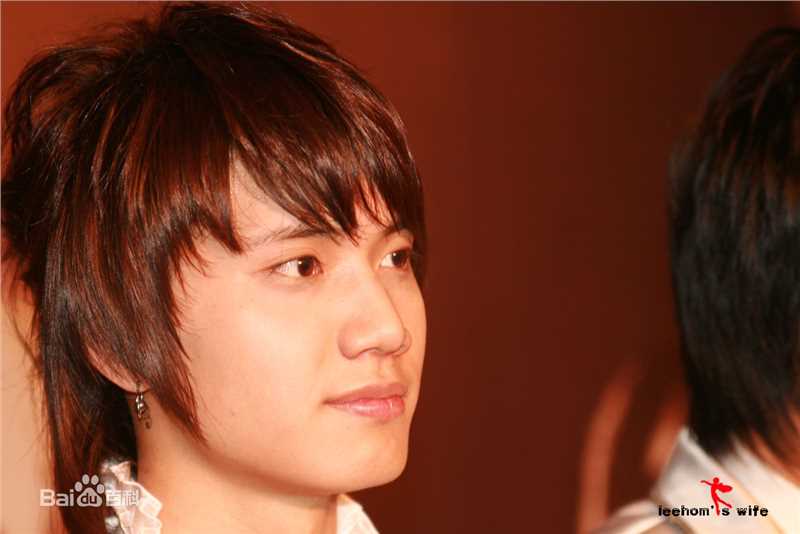 金恩圣(英文：Tanas 韩文：)-EP新闻发布会性感图片图集