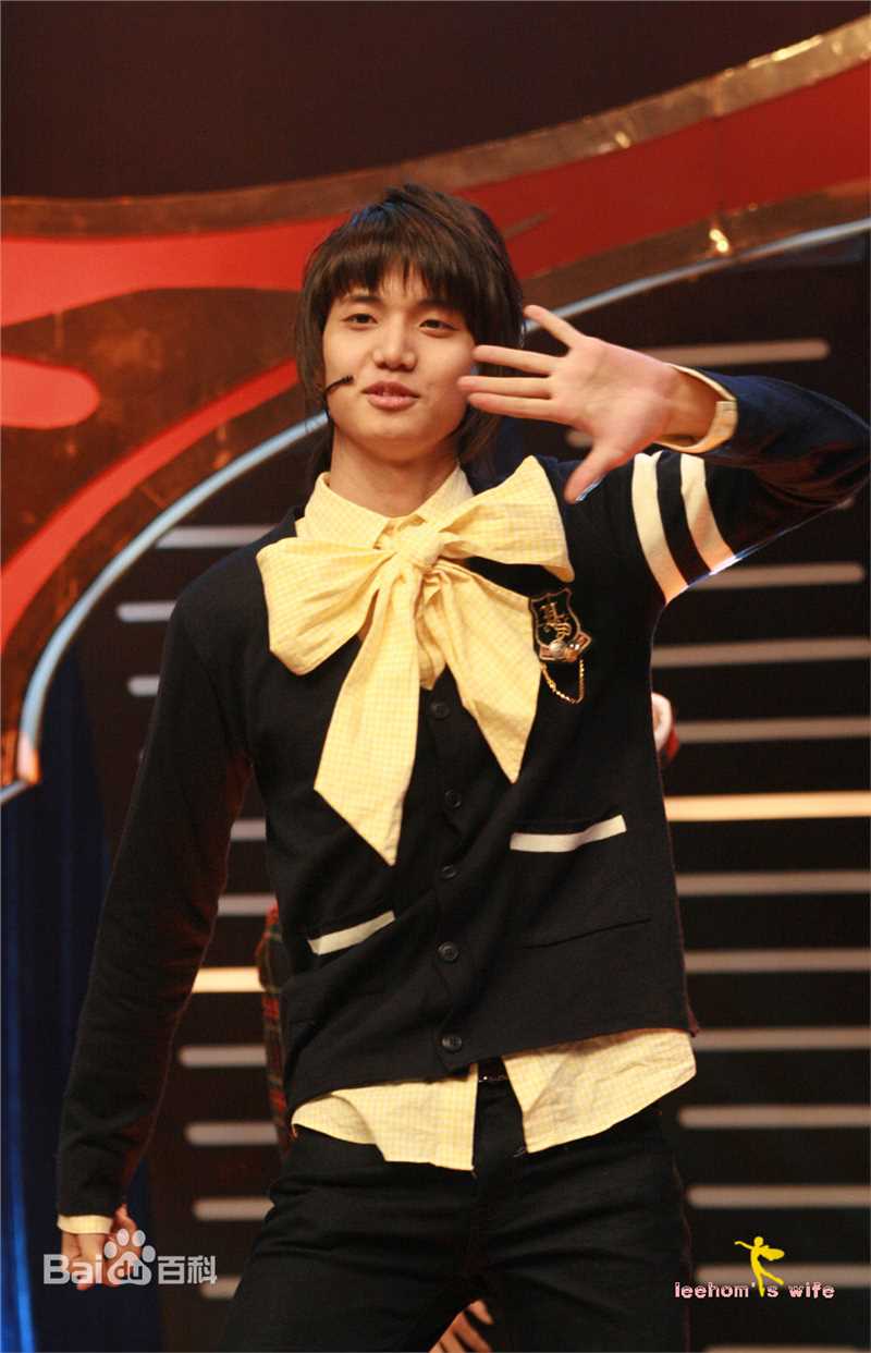 金恩圣(英文：Tanas 韩文：)前后照片