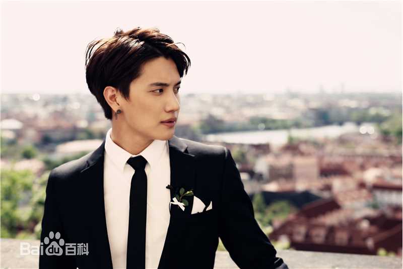 金恩圣(英文：Tanas 韩文：)街拍图册