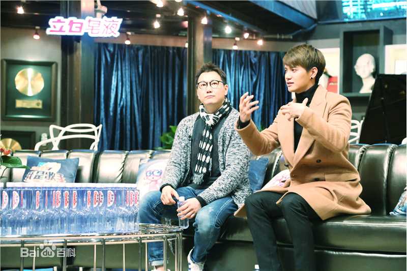 金恩圣(英文：Tanas 韩文：)天天向上和我是歌手图片前后照片