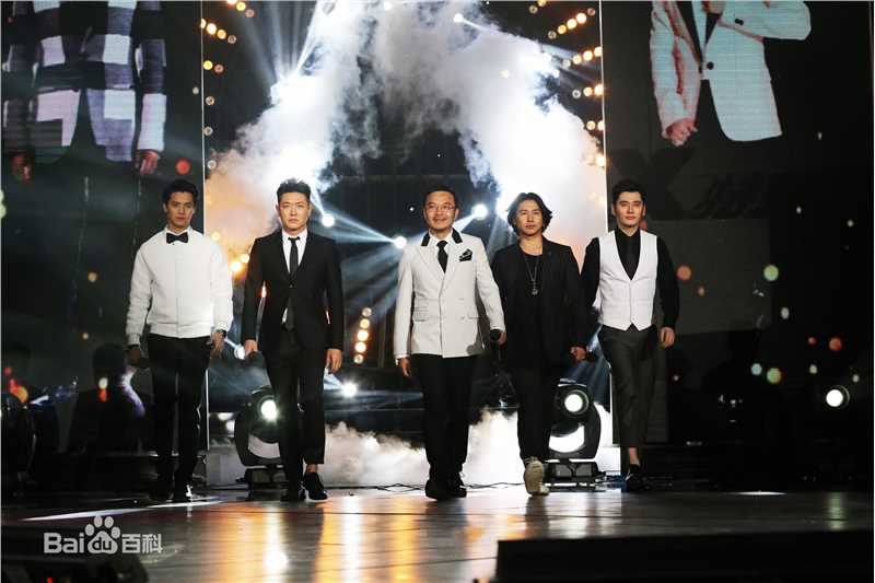 金恩圣(英文：Tanas 韩文：)天天向上和我是歌手图片前后照片