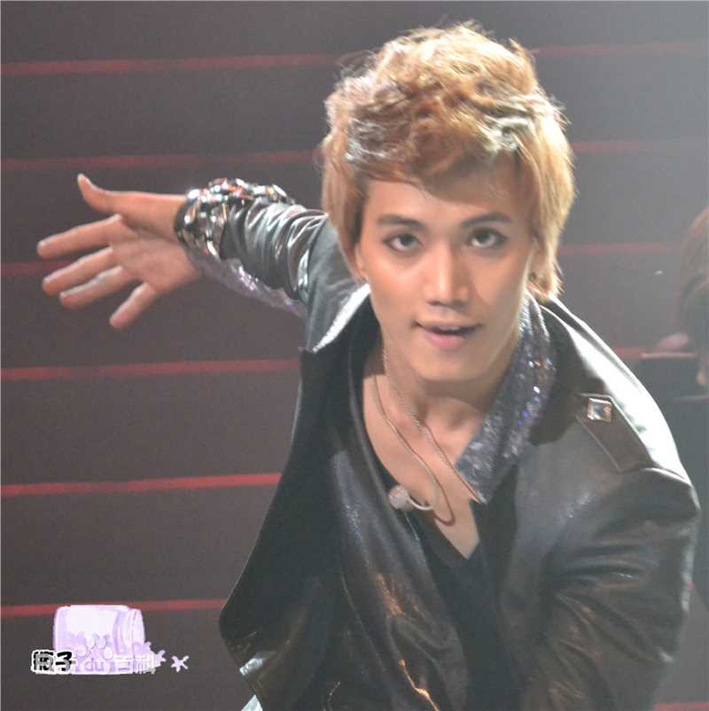 金恩圣(英文：Tanas 韩文：)北京首场演唱会性感图片图集