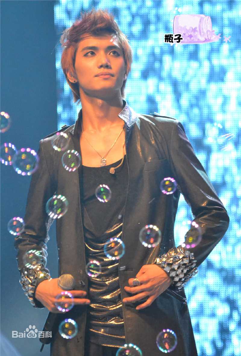 金恩圣(英文：Tanas 韩文：)北京首场演唱会性感图片图集