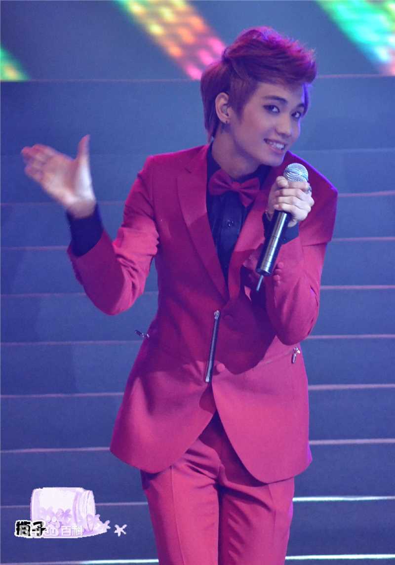 金恩圣(英文：Tanas 韩文：)北京首场演唱会性感图片图集