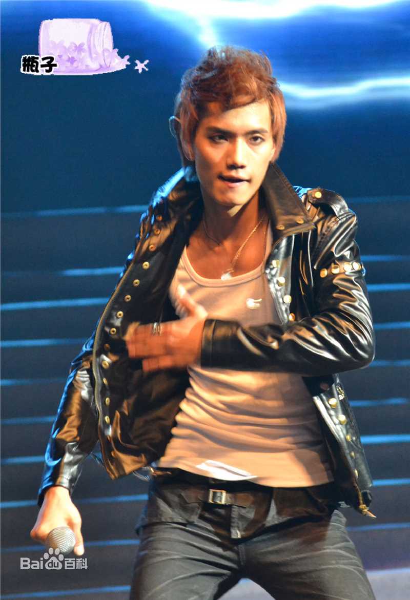 金恩圣(英文：Tanas 韩文：)北京首场演唱会性感图片图集