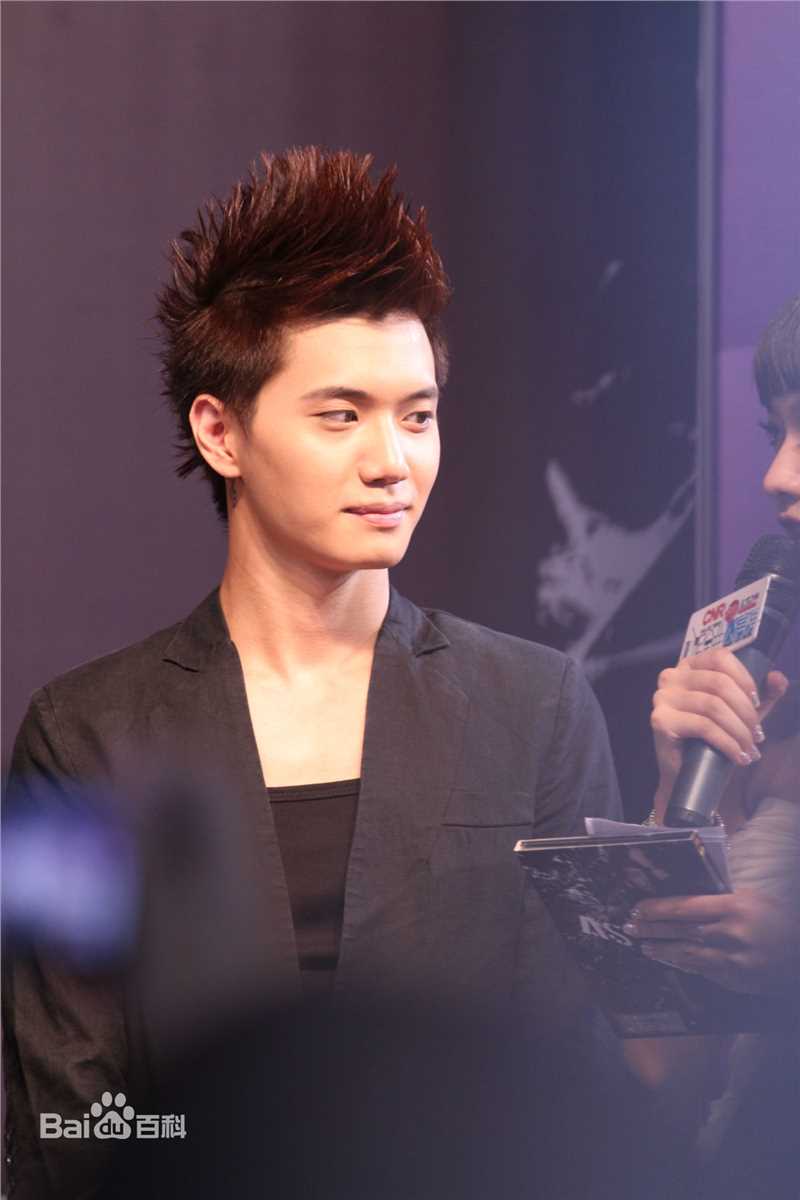 金恩圣(英文：Tanas 韩文：)2011_柒月活动图册