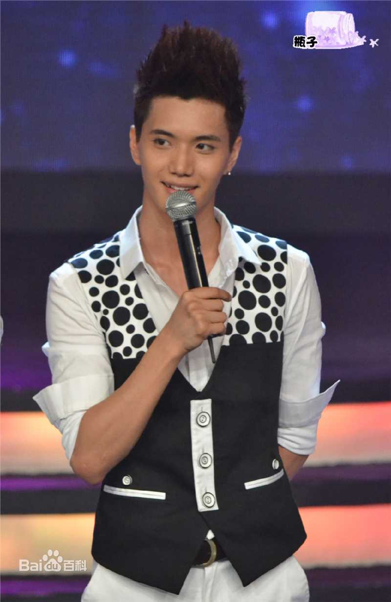 金恩圣(英文：Tanas 韩文：)2011_柒月活动图册