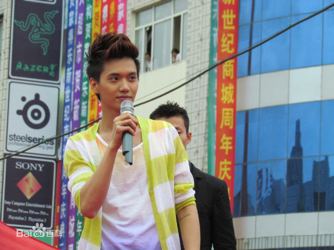 金恩圣(英文：Tanas 韩文：)2011_陆月活动性感图片图集