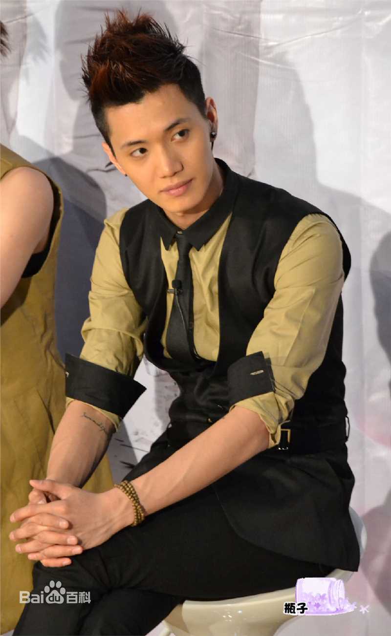 金恩圣(英文：Tanas 韩文：)2011_伍月活动前后照片