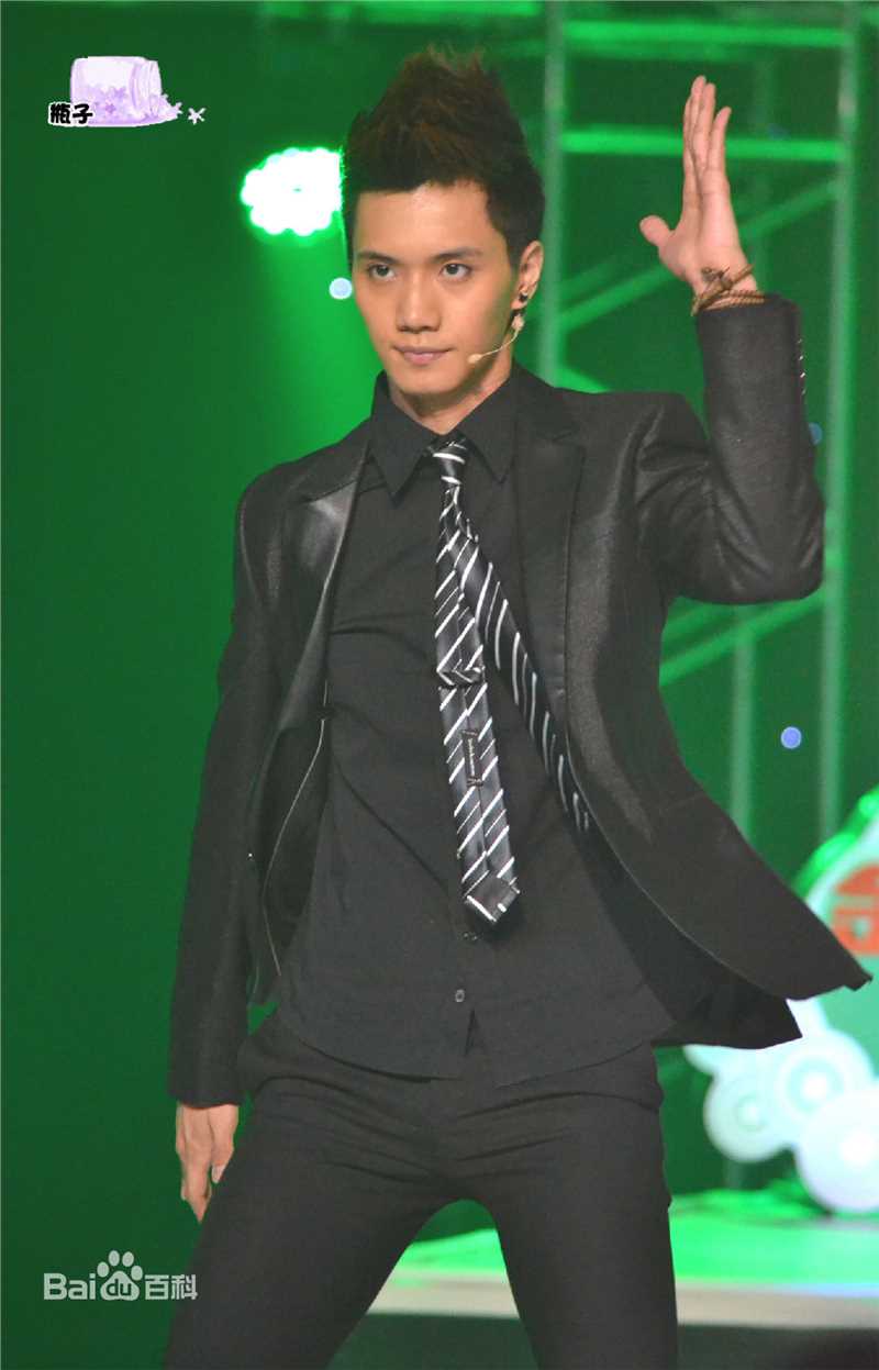 金恩圣(英文：Tanas 韩文：)2011_伍月活动前后照片