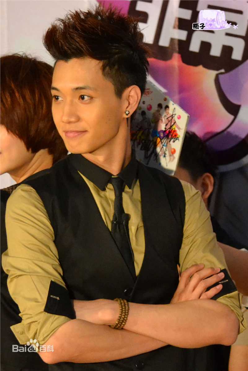 金恩圣(英文：Tanas 韩文：)2011_伍月活动前后照片