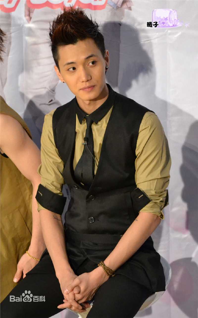 金恩圣(英文：Tanas 韩文：)2011_伍月活动前后照片