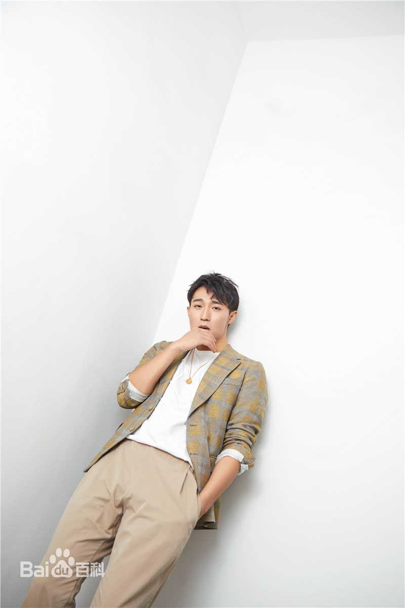 王森(Wilson)个人照壁纸壁纸