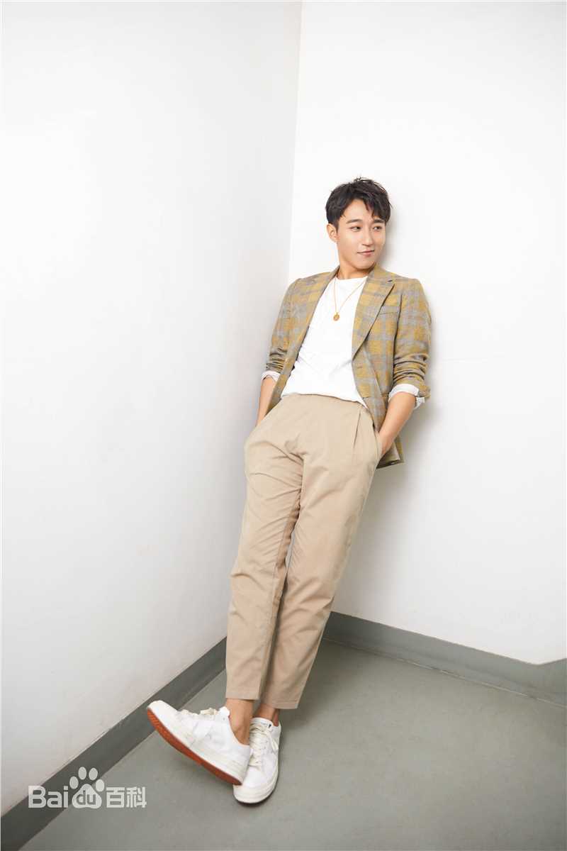 王森(Wilson)个人照壁纸壁纸