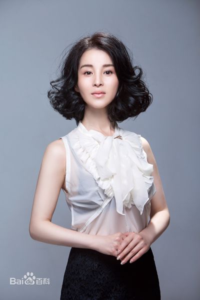 吴岚演员的百变造型素颜照壁纸