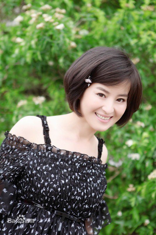 吴岚演员的百变造型素颜照壁纸