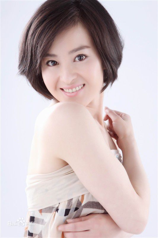 吴岚演员的百变造型素颜照壁纸