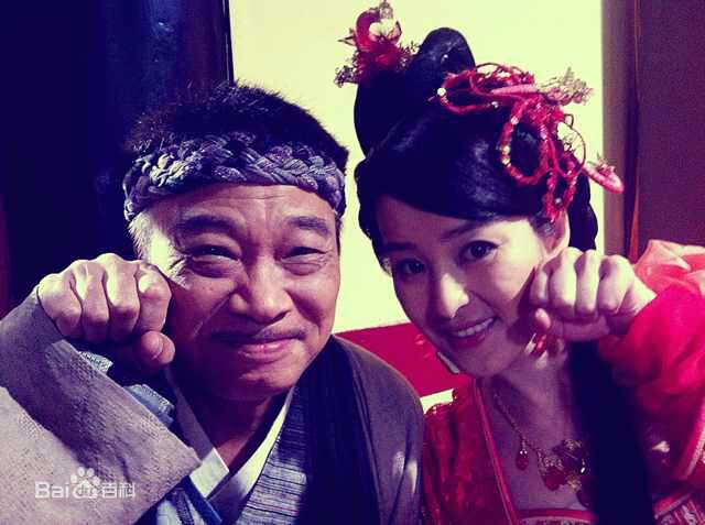 吴岚辣妈俏爸花絮图册