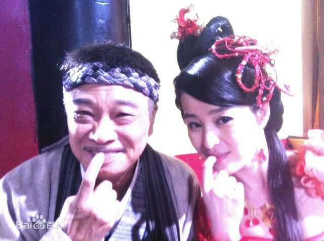 吴岚辣妈俏爸花絮图册